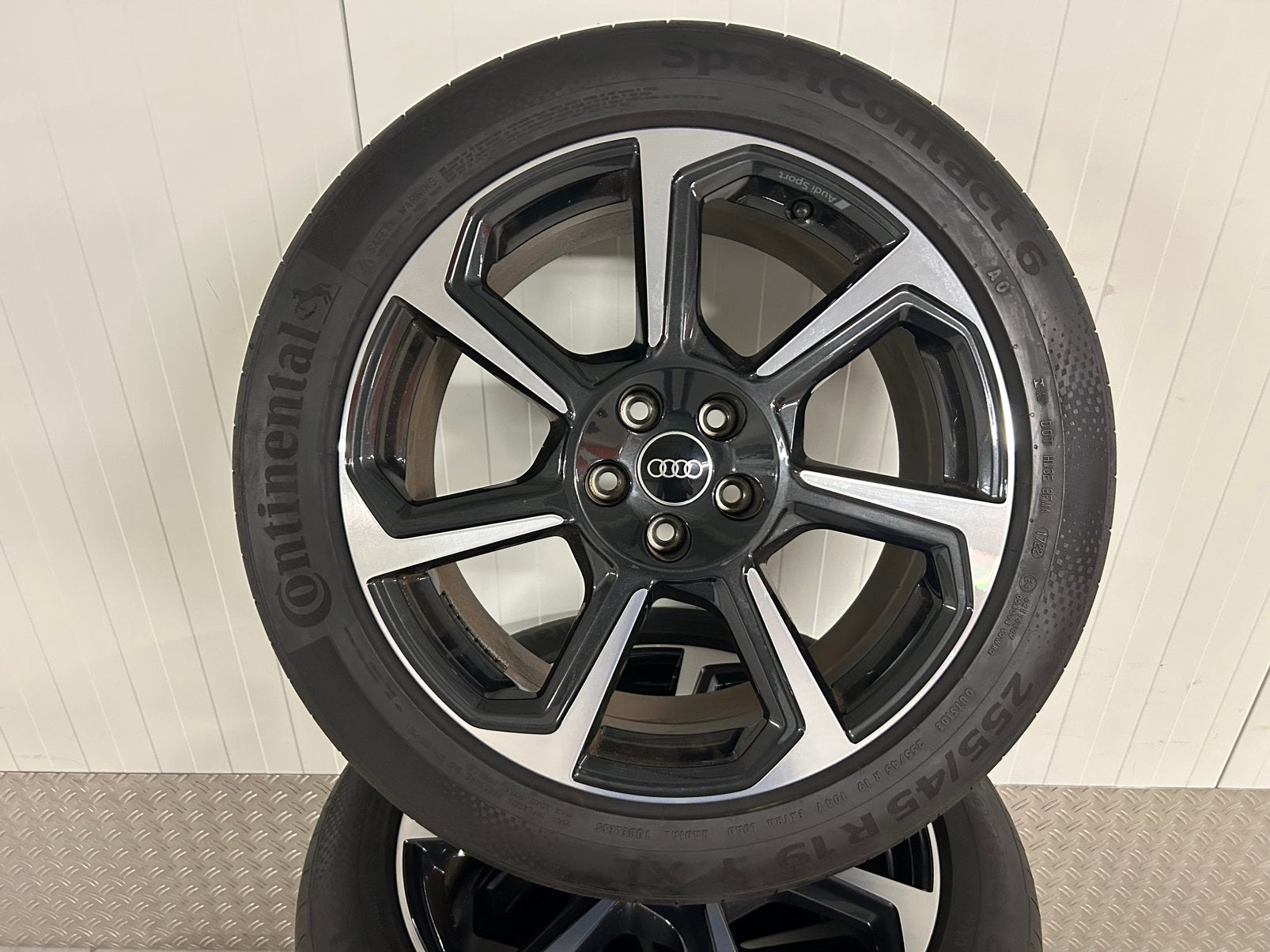 Originele Audi Q3 SQ3 19 inch Sport 5x112 continental AO, Audi, Gebruikt, 255 mm, Banden en Velgen