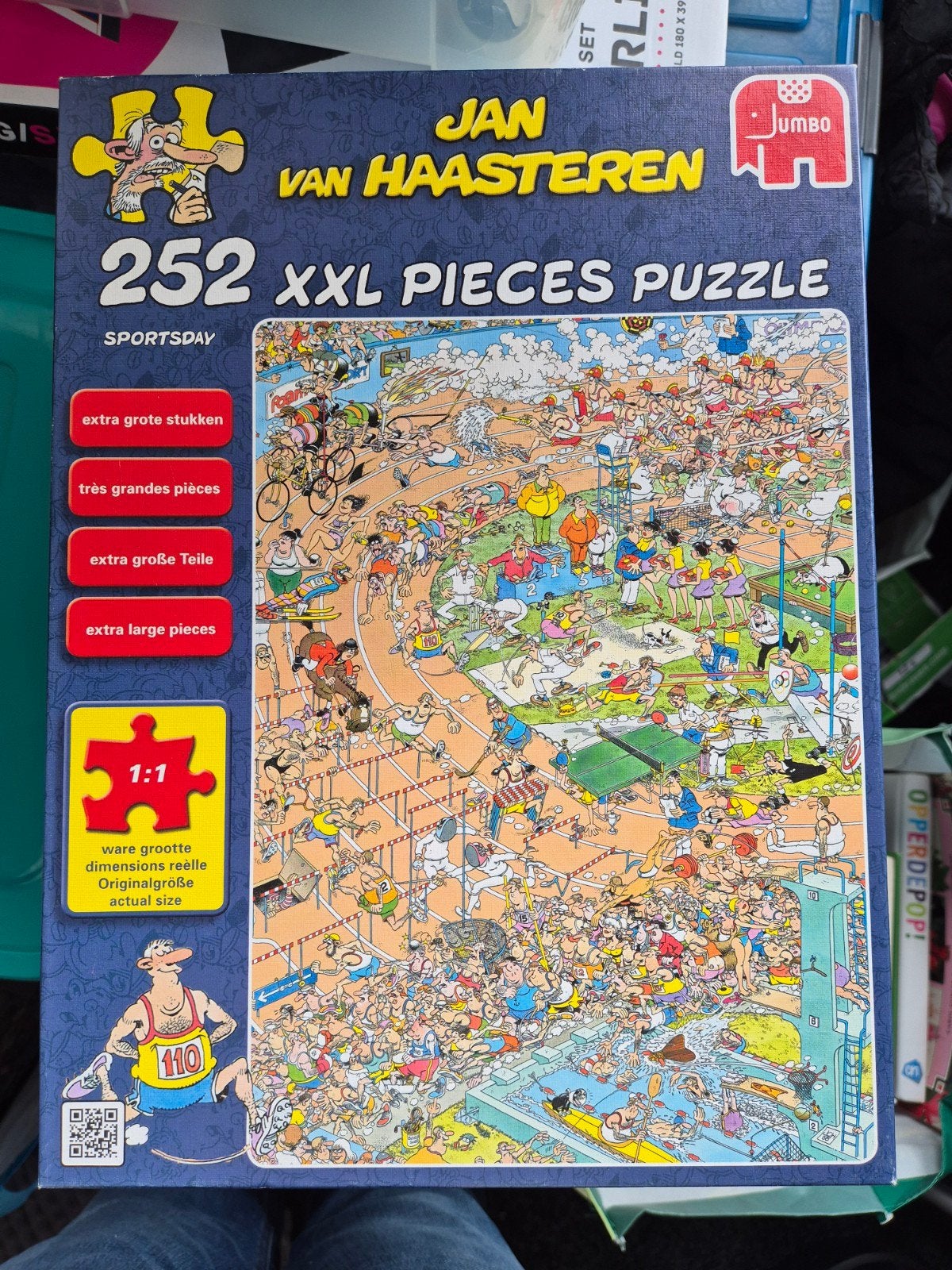 Jan van Haasteren XXL Puzzel - Sportsday (252 stukjes), Hobby en Vrije tijd, Denksport en Puzzels, Ophalen of Verzenden, Minder dan 500 stukjes