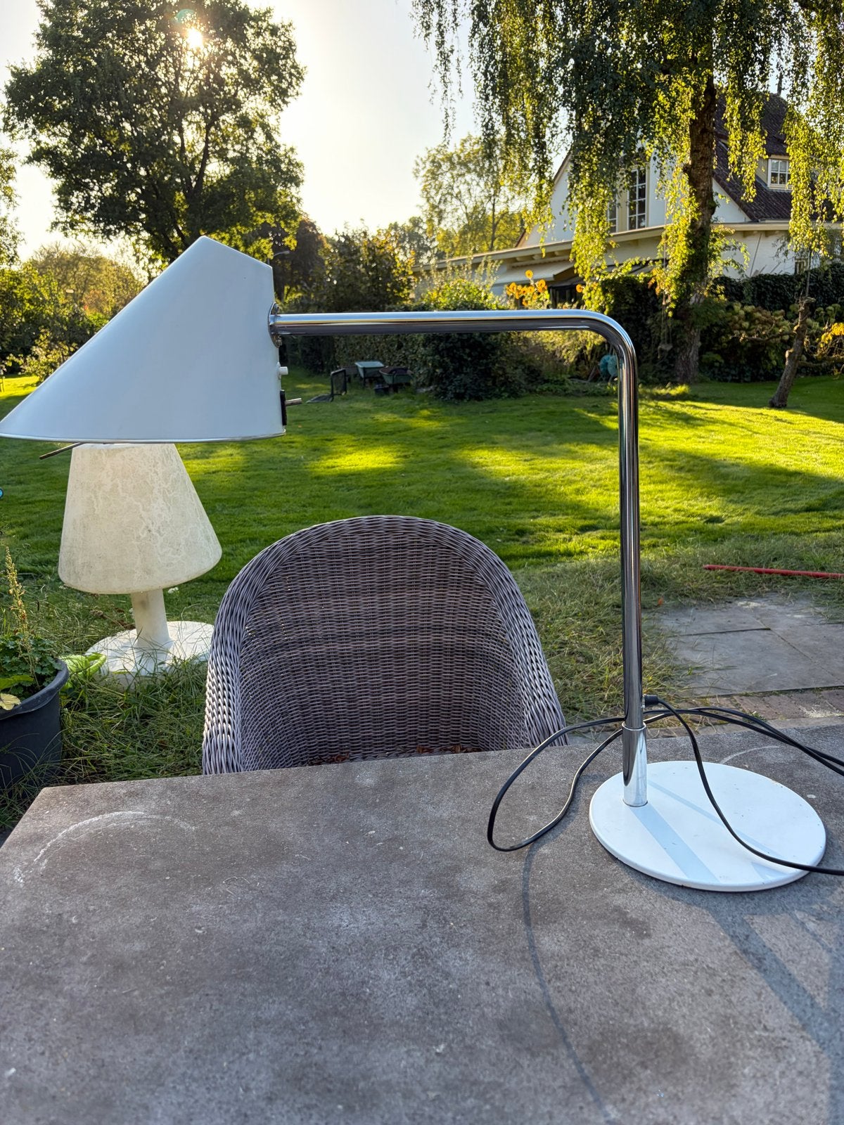 Moderne tafellamp met verstelbare arm 2x, Huis en Inrichting, Bureaulamp, Wit, Metaal, Modern