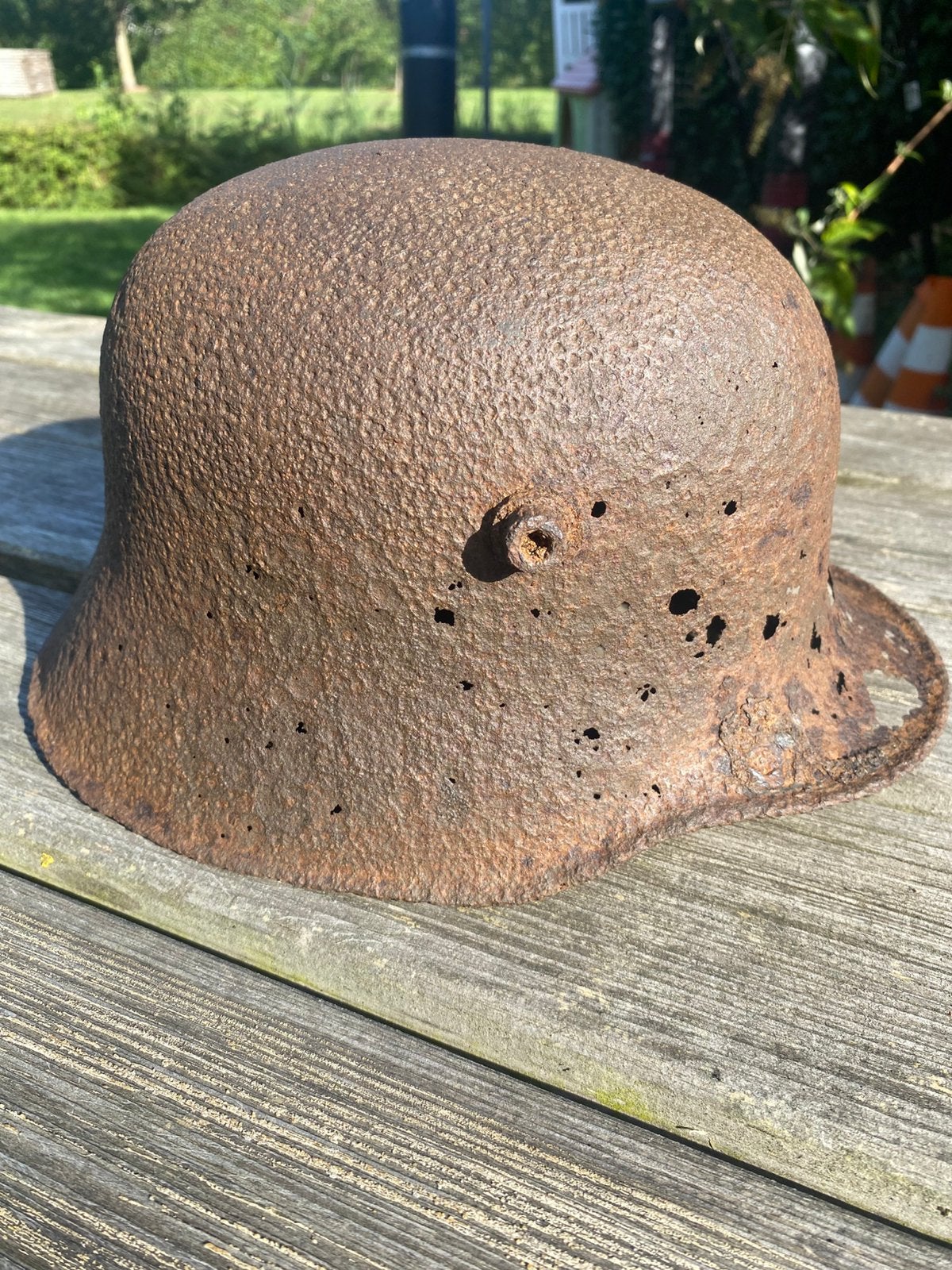 Duitse M16 helm bodemvondst, Ophalen of Verzenden, Duitsland, Helm of Baret