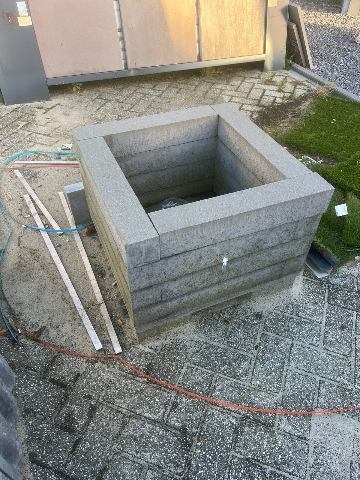 Bloembak 70x70 cm Gratis, Ophalen, Zo goed als nieuw, Minder dan 30 cm