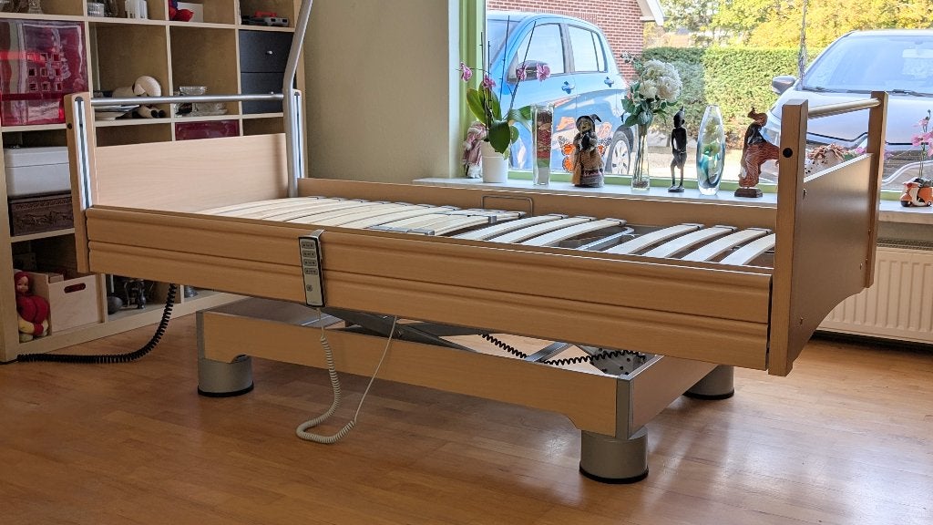 Elektrisch hoog laag bed Malsch, Ophalen, Eenpersoons, Bruin, 210 cm
