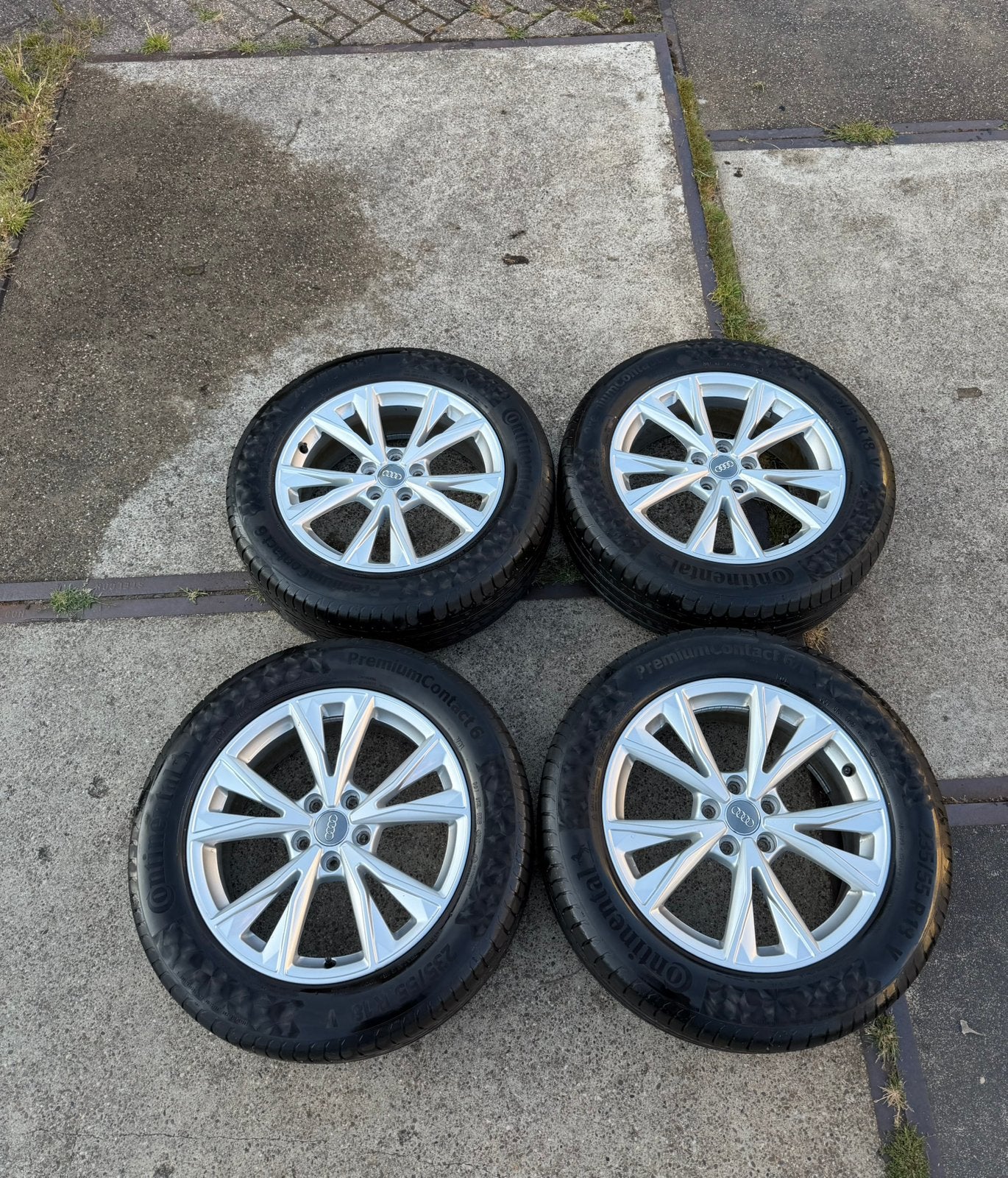 Originele Audi Q3 18” velgen met Continental banden, Auto-onderdelen, Banden en Velgen, Ophalen, 18 inch, Gebruikt, Banden en Velgen