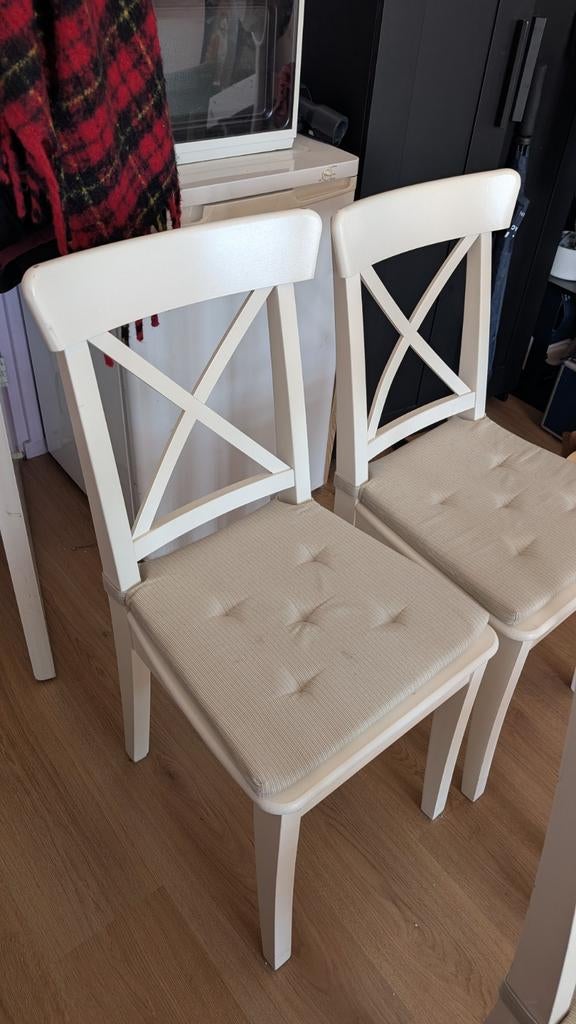 IKEA Ingolf stoelen 4 stuks wit inclusief 6 kussens, Huis en Inrichting, Stoelen, Ophalen, Gebruikt, Wit, Vier