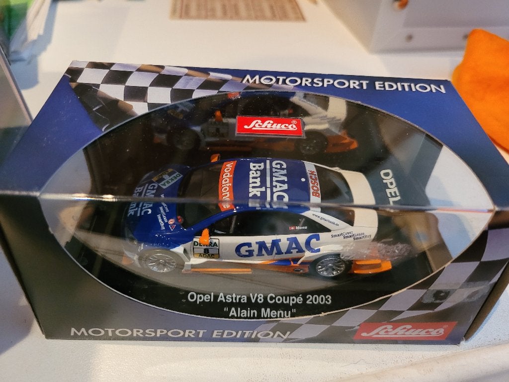 opel astra v8 schuco 1:43 A. Menu, Hobby en Vrije tijd, Modelauto's | 1:43, Ophalen of Verzenden, Zo goed als nieuw, Auto, Schuco