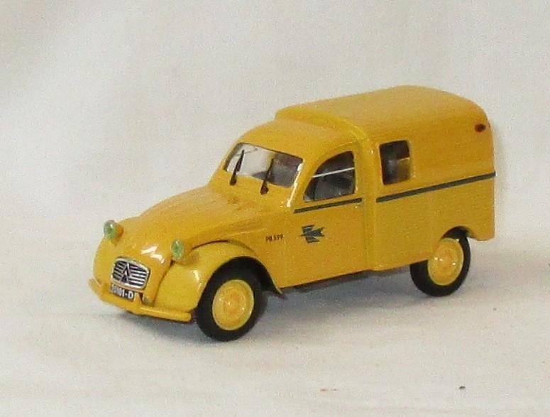 Norev Citroen 2CV AZU Franse Post, Hobby en Vrije tijd, Modelauto's | 1:43, Ophalen of Verzenden, Zo goed als nieuw, Auto, Norev
