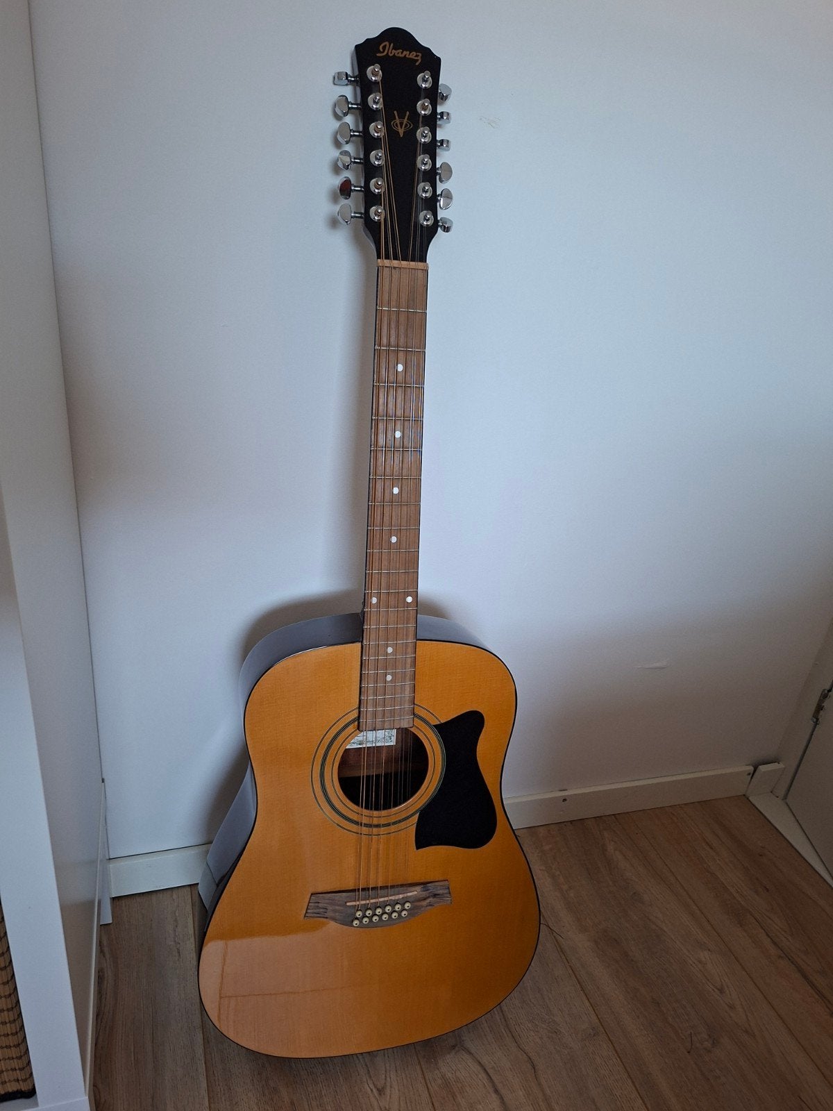 Ibanez V7012-NT-2Y-01 12-snarige Western gitaar, Ophalen, Zo goed als nieuw, Western- of Steelstringgitaar, 12-snarig