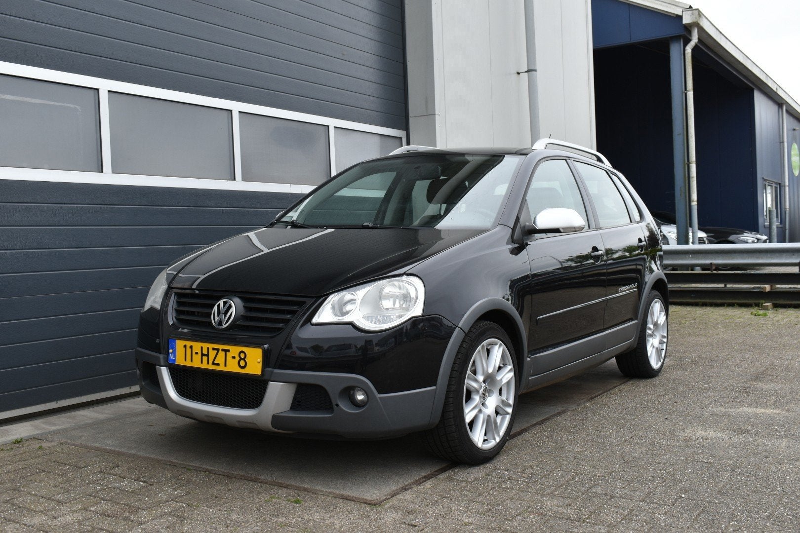 Volkswagen Polo 1.4-16V Cross tik in motor, Auto's, 15 km/l, Gebruikt, Zwart, Origineel Nederlands