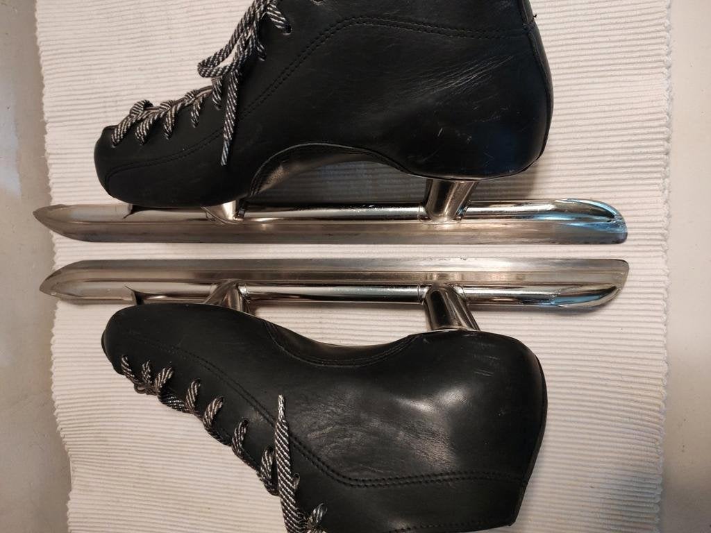 S560 Viking Mid Hoog maat 41. geslepen, Sport en Fitness, Schaatsen, Gebruikt, Viking, Ophalen of Verzenden, 2e hands