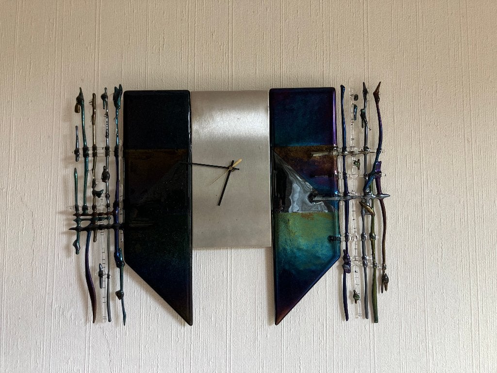 klok van glas en rvs (door Karin Hodes), Ophalen
