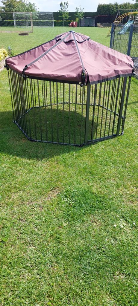 Buitenren hond puppy bench, Dieren en Toebehoren, Hondenhokken, Ophalen of Verzenden, Zo goed als nieuw, 110 cm of meer, 65 tot 100 cm
