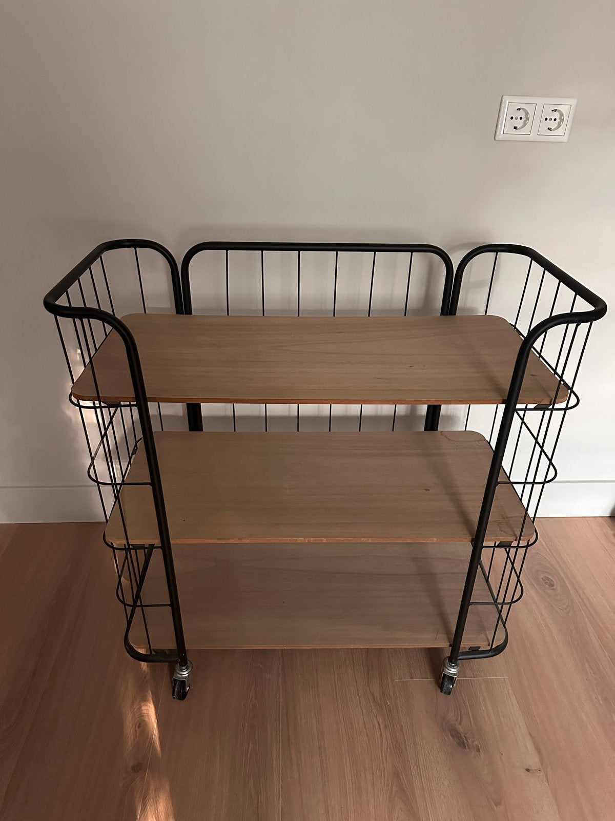 Gratis Industriële trolley/rek met planken, Ophalen, Gebruikt