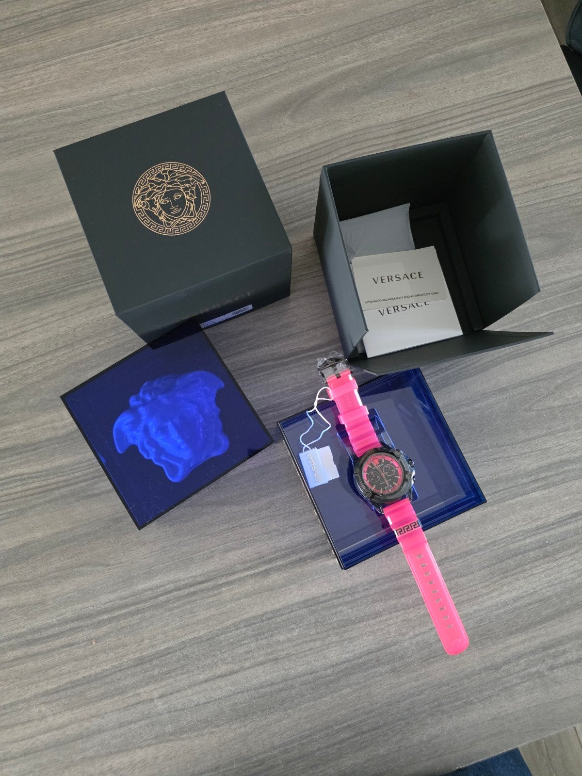 Versace Horloge - Nieuw in Doos - Ongebruikt, Staal, Polshorloge, Nieuw, Ophalen