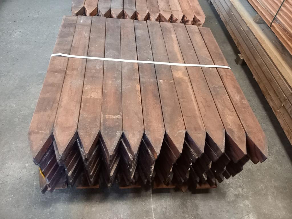 Hardhouten piketten, paaltjes, palen piketpaal 4,5 x 9 x 100, Tuin en Terras, Palen, Balken en Planken, Ophalen, Palen, Nieuw