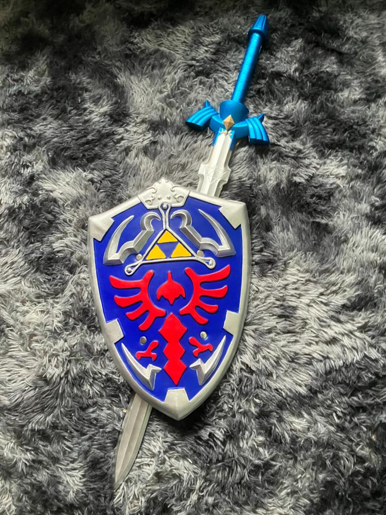 Zelda Master Sword en Hylian Shield decoratie, Verzamelen, Speelgoed, Gebruikt, Ophalen