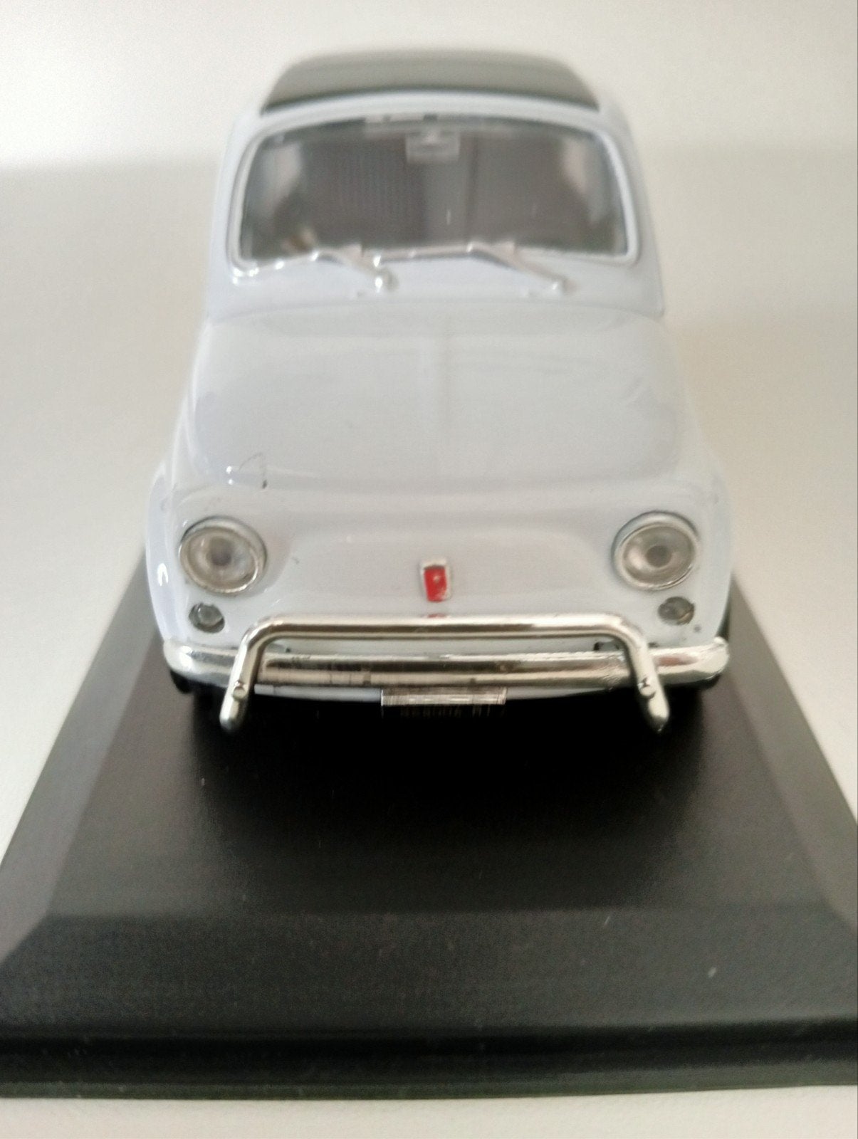 Witte Fiat 500L Modelauto - Gedetailleerd Miniatuur 1:43., Ophalen of Verzenden, Nieuw, Auto, Overige merken
