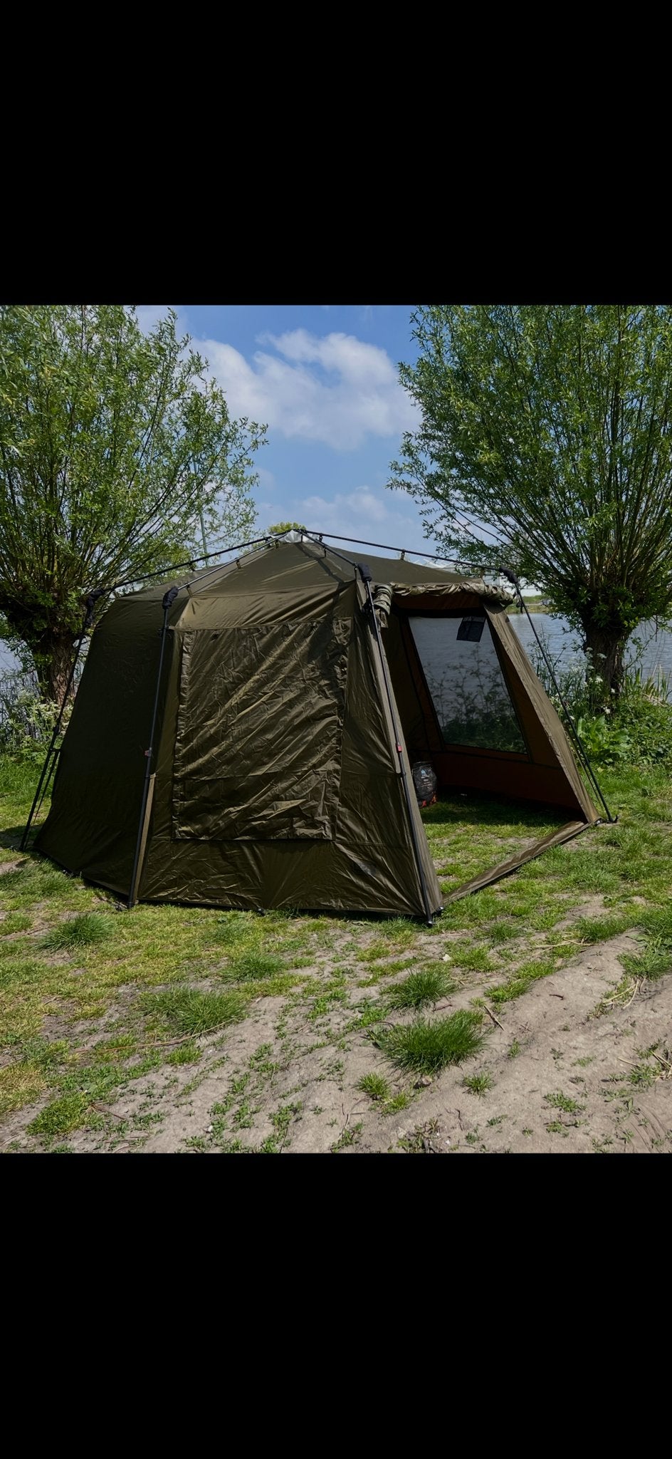 Fox EOS Social Shelter - Zo goed als nieuw, compleet, Ophalen of Verzenden, Zo goed als nieuw, Tot en met 2