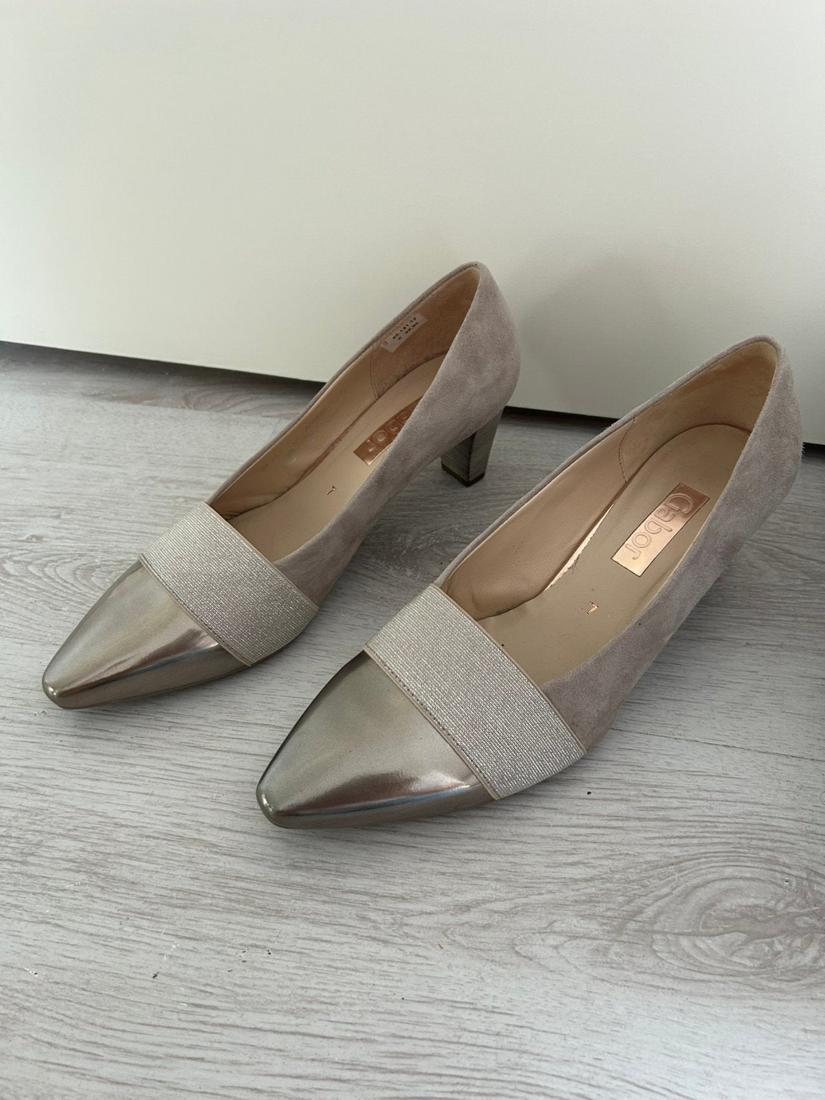Elegante pump (Gabor) maat 7 (40,5) 35,00, Ophalen of Verzenden, Zo goed als nieuw, Beige