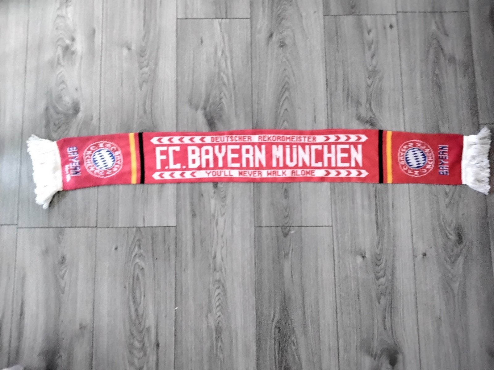 sjaal bayern München, Verzamelen, Ophalen of Verzenden, Zo goed als nieuw, Buitenlandse clubs, Vaantje of Sjaal