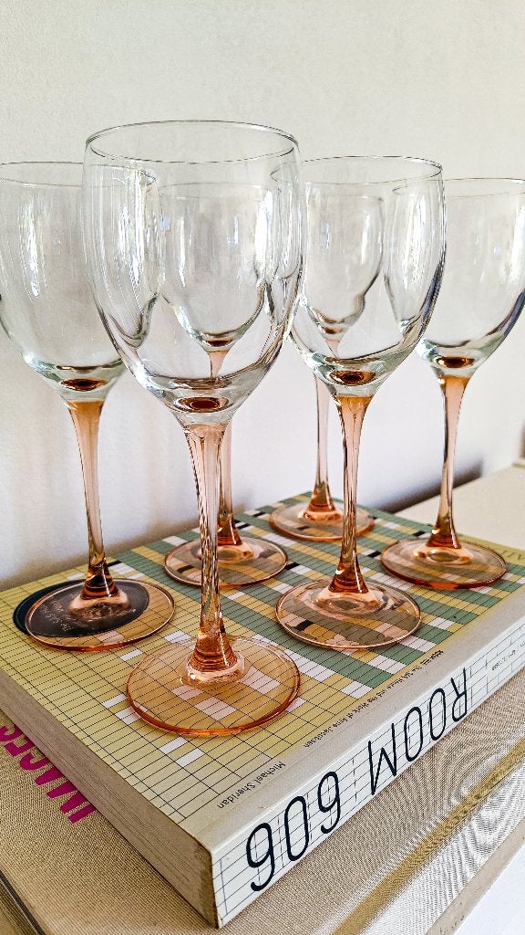 6x vintage wijnglas roze voet Luminarc France, Ophalen of Verzenden, Zo goed als nieuw, Overige typen