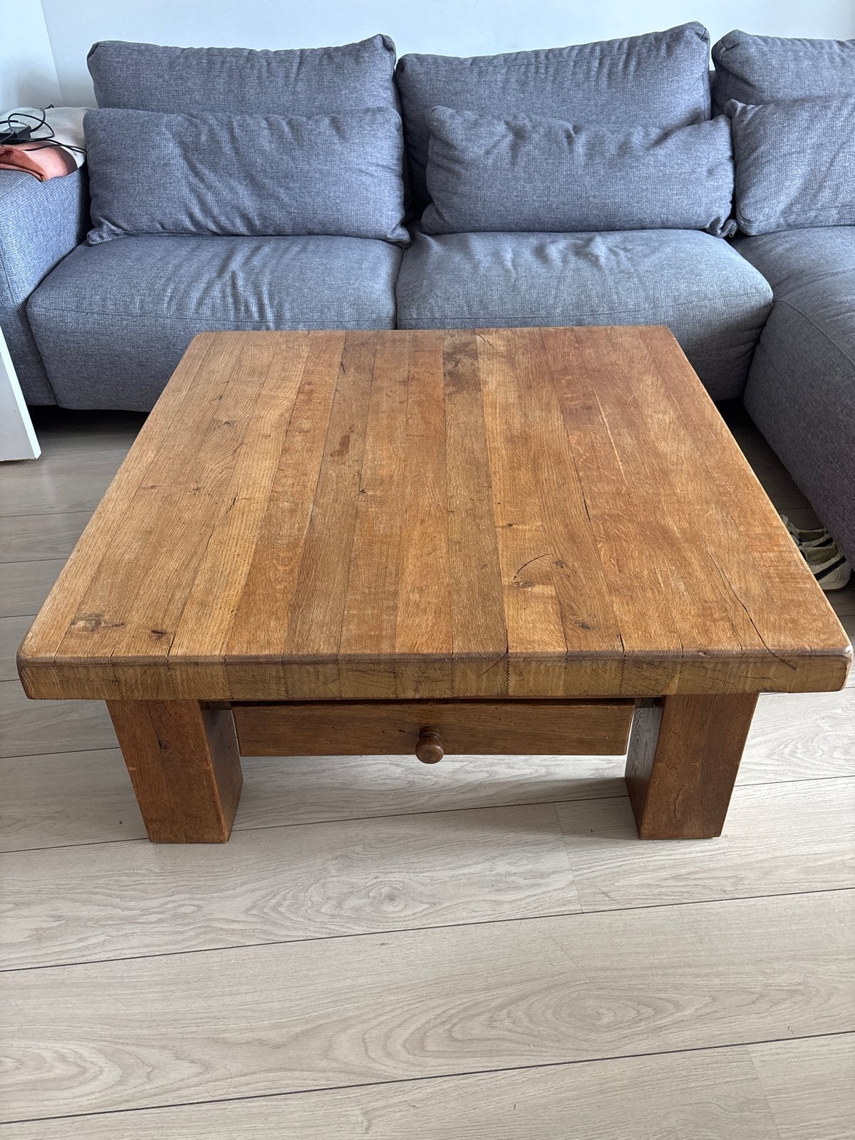 Robuuste houten salontafel met lade (100x100x50 cm), Gebruikt, 100 tot 150 cm, Vierkant, Ophalen of Verzenden