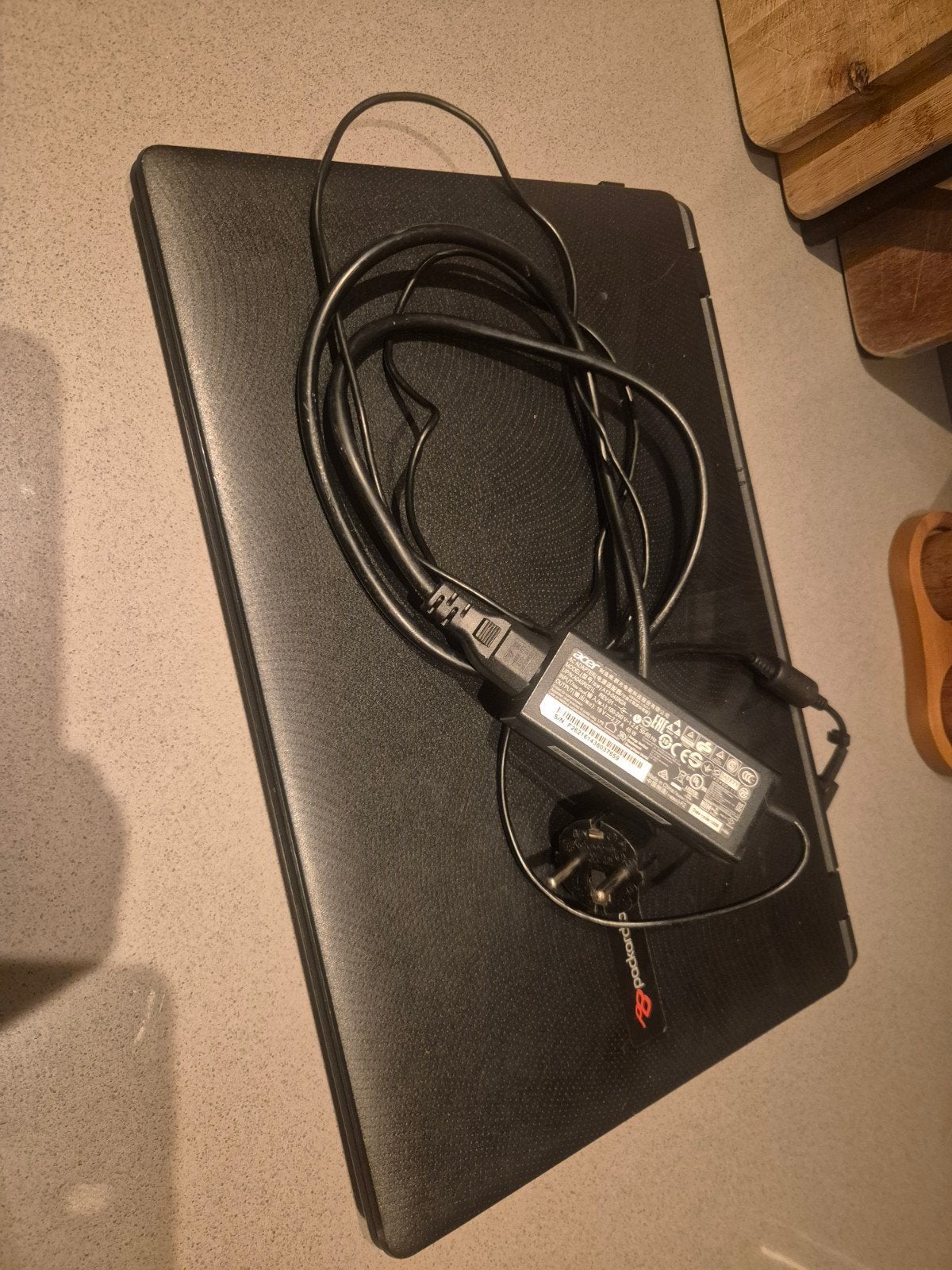 Packard Bell laptop met oplader, Computers en Software, Onbekend, Gebruikt, 8 GB, Onbekend