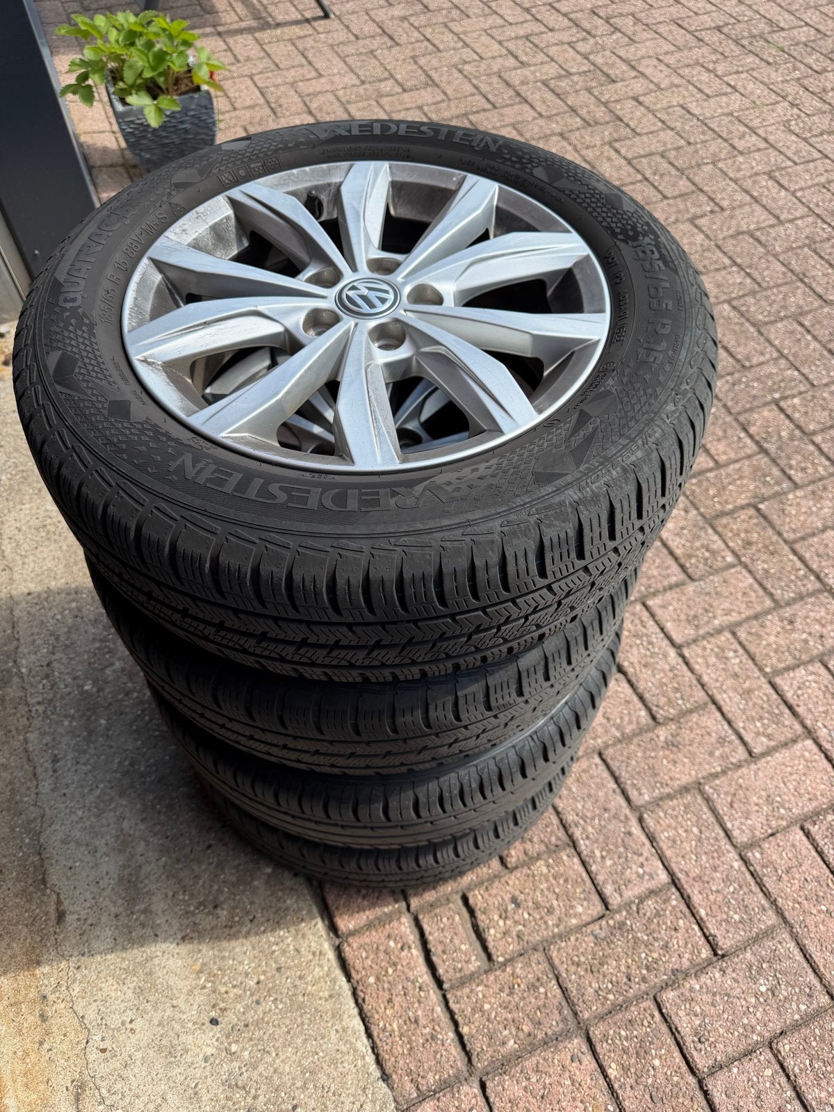 15 inch Volkswagen velgen met Vredestein zomerbanden, Auto-onderdelen, Banden en Velgen, Ophalen, Gebruikt, 15 inch, Banden en Velgen