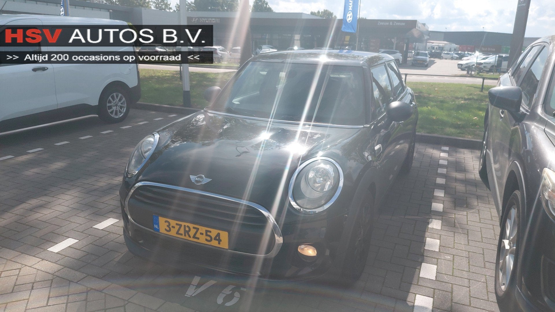 Mini 1.5 One D Chili Business navi LM 4-deurs, Voorwielaandrijving, Euro 6, 95 pk, Leder en Stof