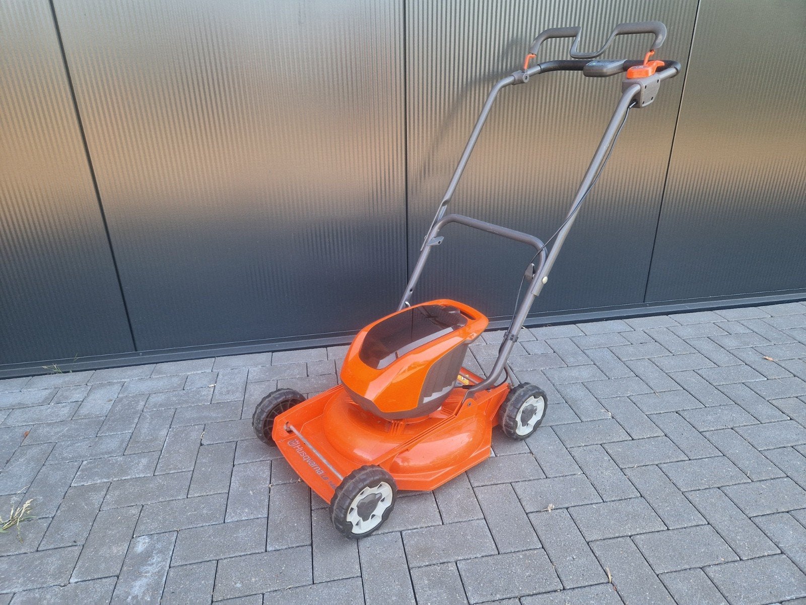 Husqvarna LB146i mulch maaier accumaaier, Tuin en Terras, Ophalen, Cirkelmaaier, Accu-grasmaaier, Mulchfunctie
