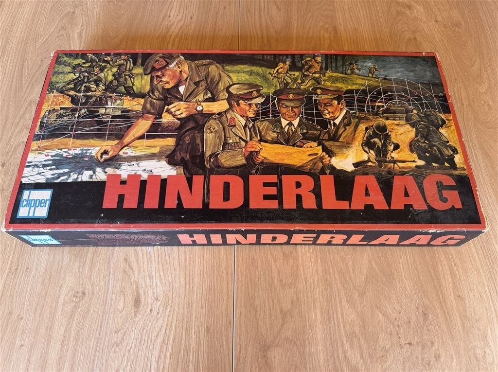 Hinderlaag - S7228, Hobby en Vrije tijd, Ophalen of Verzenden, Zo goed als nieuw