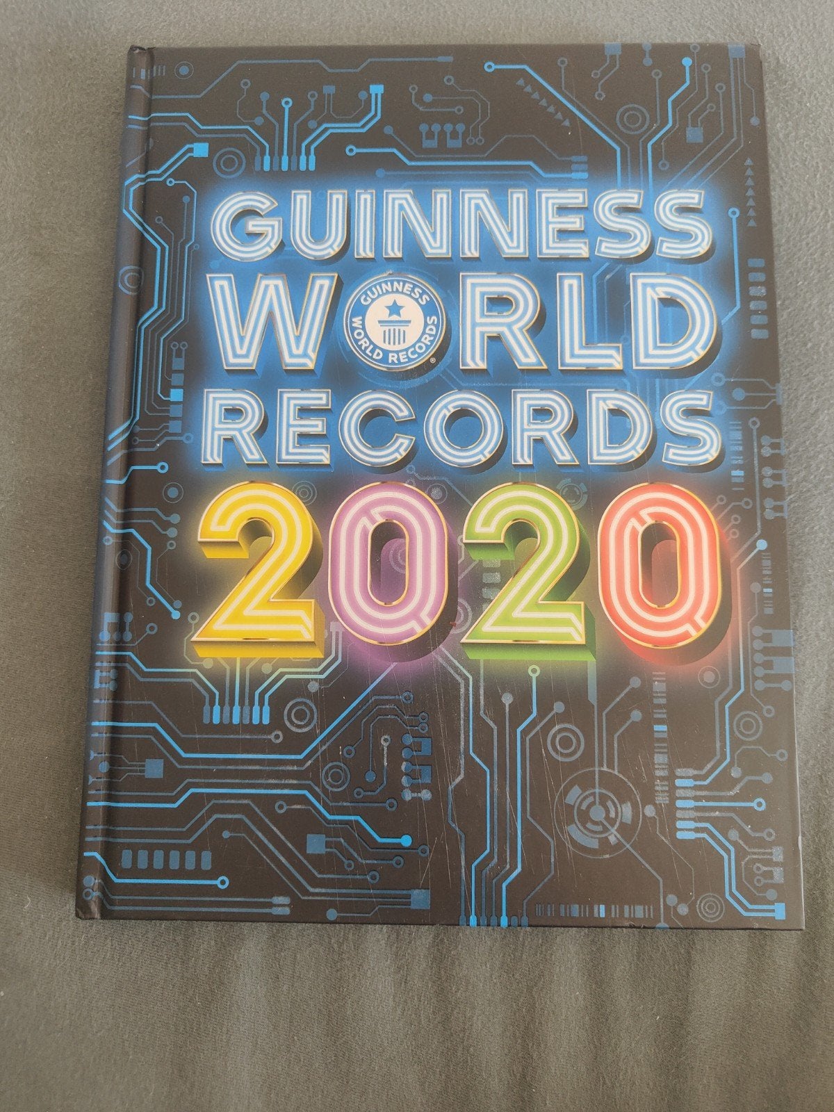 Guinness World Records 2020 - Boek vol records, Boeken, Ophalen, Zo goed als nieuw, Guinness World Records
