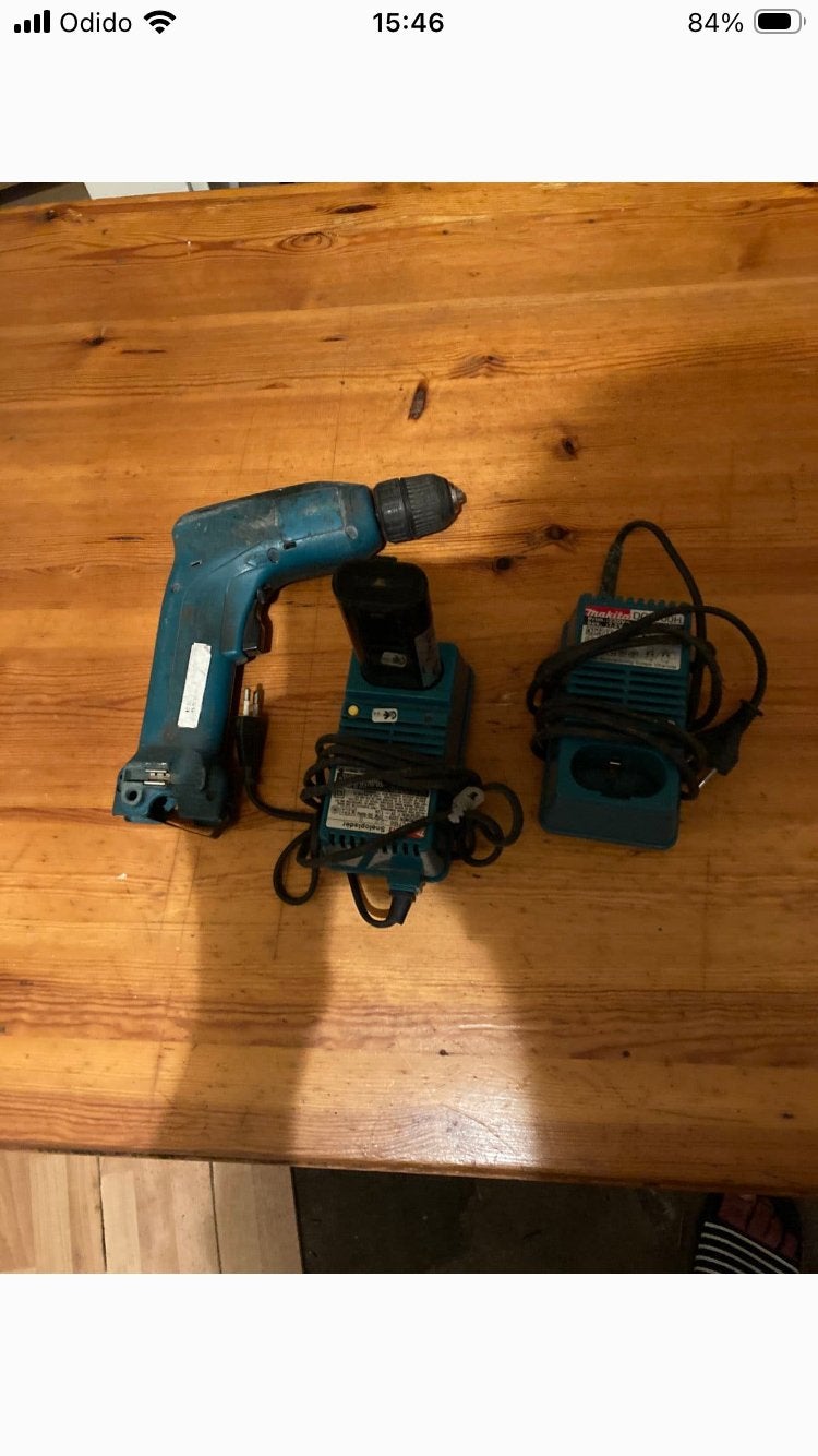 Makita boormmachine set, Ophalen of Verzenden, Zo goed als nieuw, Boor- en Schroefmachine