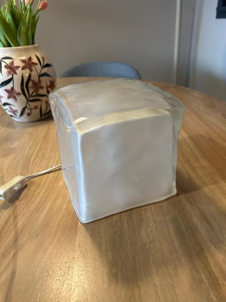 IKEA Icecube Lamp, Huis en Inrichting, Lampen | Tafellampen, Gebruikt, Minder dan 50 cm, Glas, Ophalen