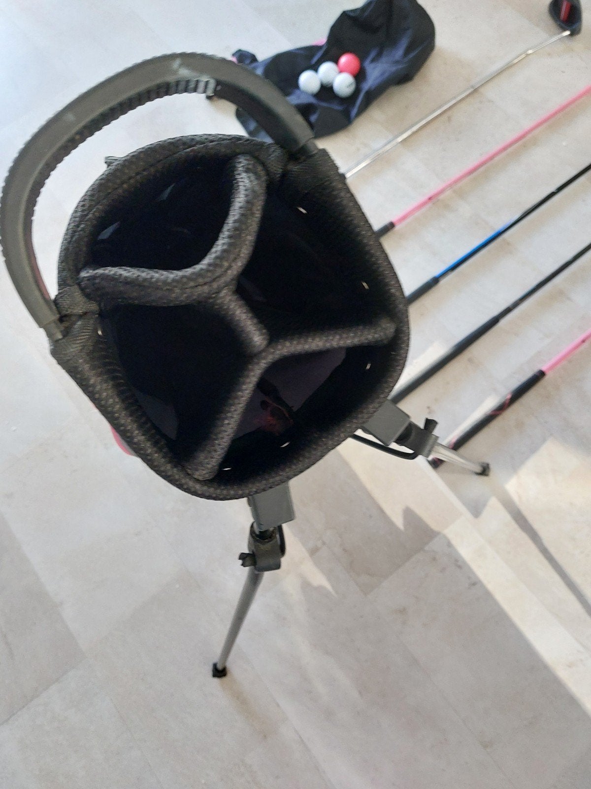 Foto 6 van Jeugd golfset rechtshandig met tas