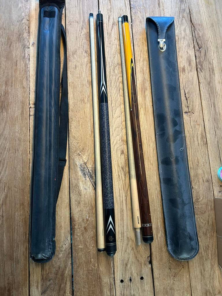 2 x pool keu met hoes, Ophalen, Zo goed als nieuw, Pooltafel