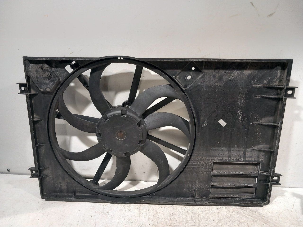 Koelventilator Volkswagen Tiguan, Onderdelen@venauto.nl, Van der Ven Autorecycling B.V., Gebruikt, Ettenseweg 76, 4706 PB Roosendaal, The Netherlands