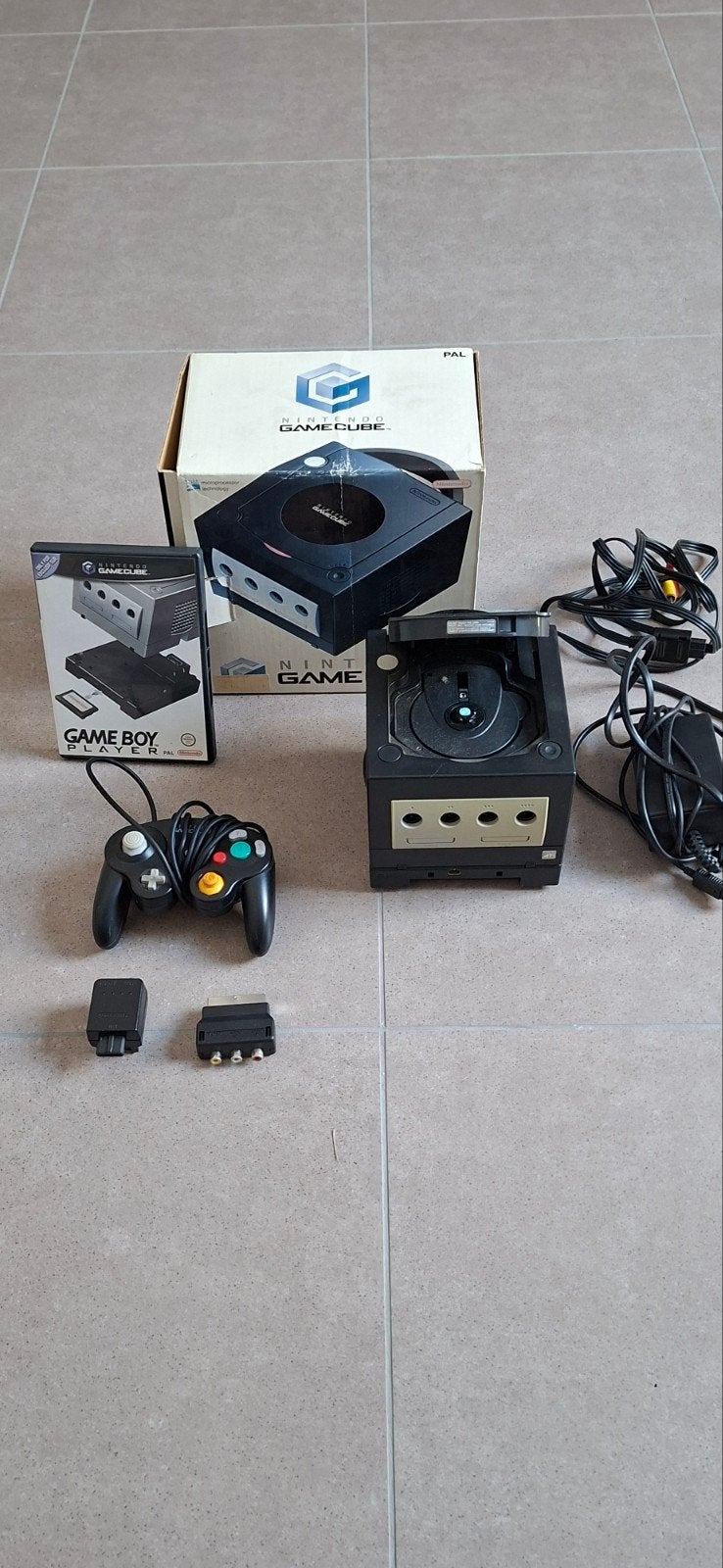 GameCube CIB + GB Player +Resident Evil 2/3,MGS,Zelda + 17G, Spelcomputers en Games, Spelcomputers | Nintendo GameCube, Zwart