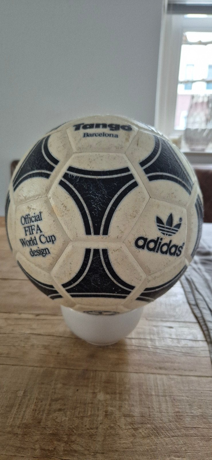 Adidas Tango Barcalona 1982 made in Japan., Ophalen