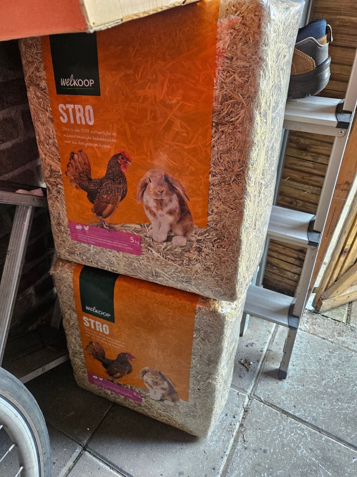 2 pakken stro nieuw, Dieren en Toebehoren, Dierenvoeding, Ophalen, Pluimvee