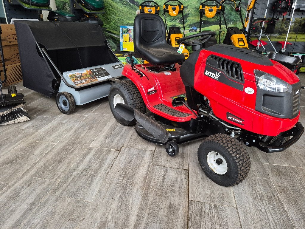 getrokken blad/gras veegmachines  voor achter zitmaaiers, Ophalen of Verzenden, Nieuw, Agri-fab