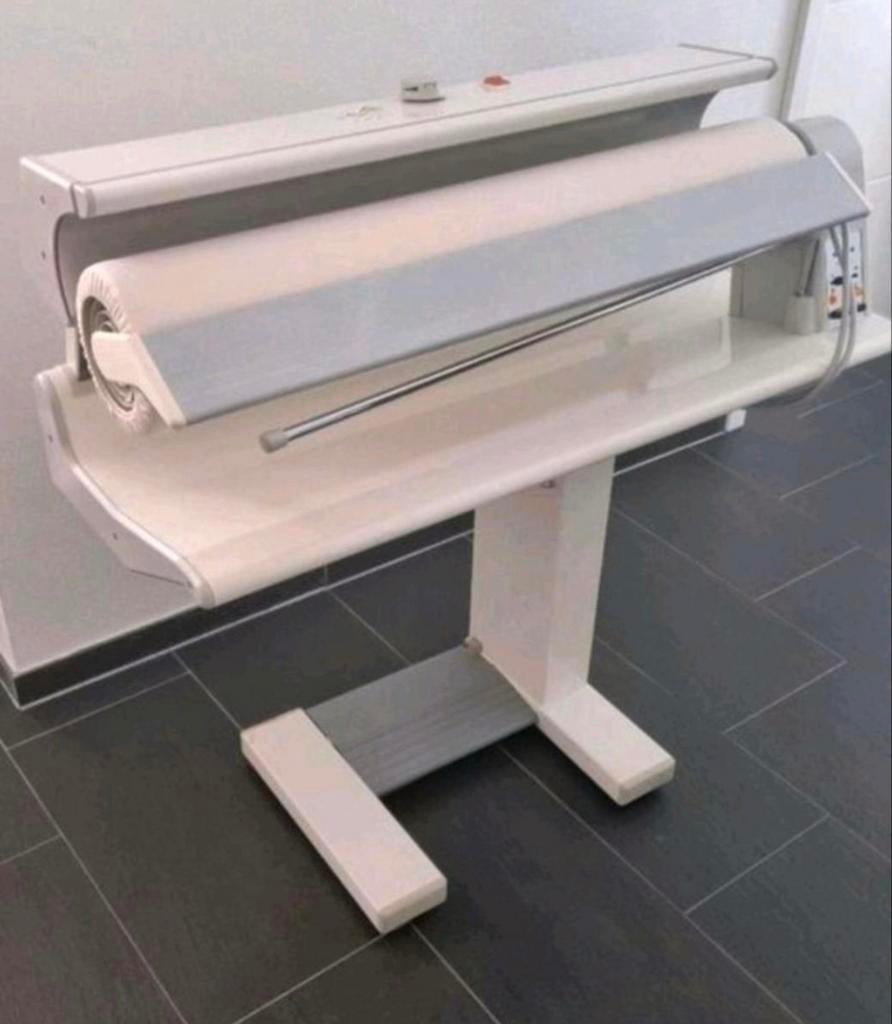 MIELE Strijkmachine MET STOOMFUNCTIE izgst, Ophalen of Verzenden, Zo goed als nieuw