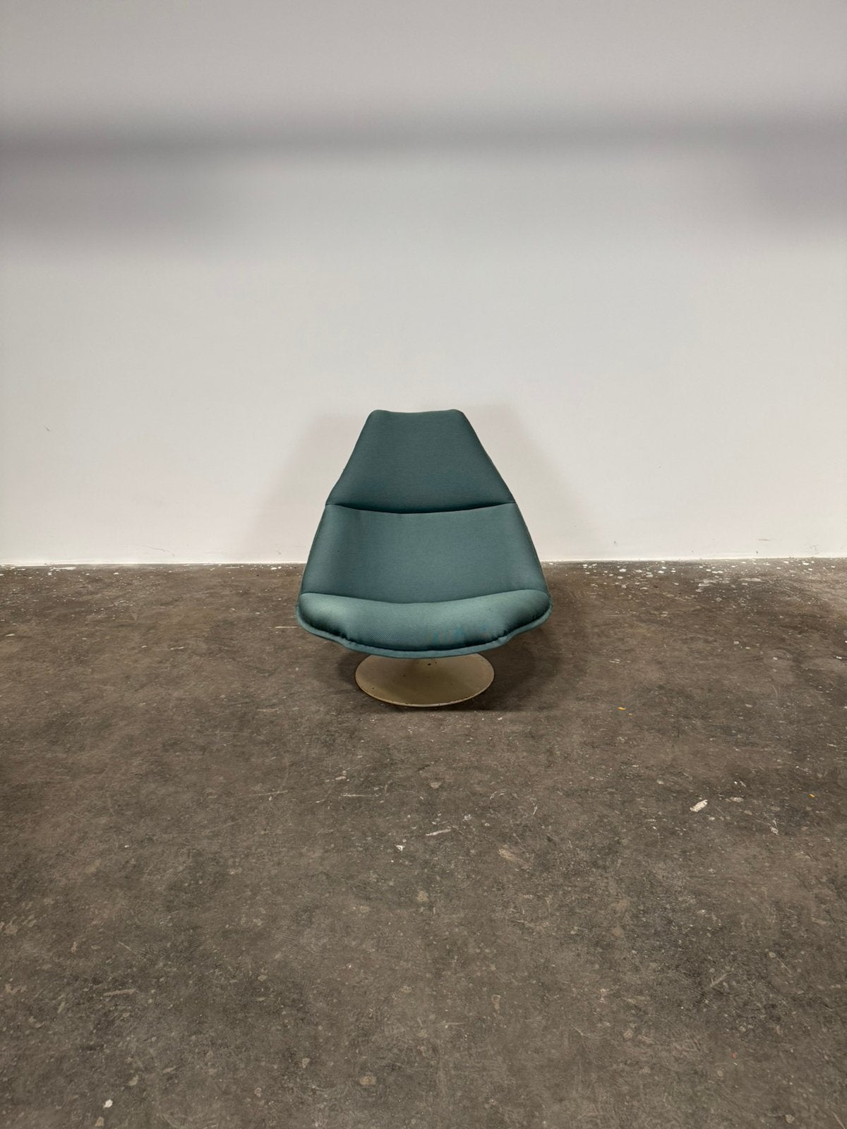 Artifort F511 blauw Geoffrey Harcourt, Huis en Inrichting, Fauteuils, Ophalen of Verzenden, Gebruikt, 75 tot 100 cm