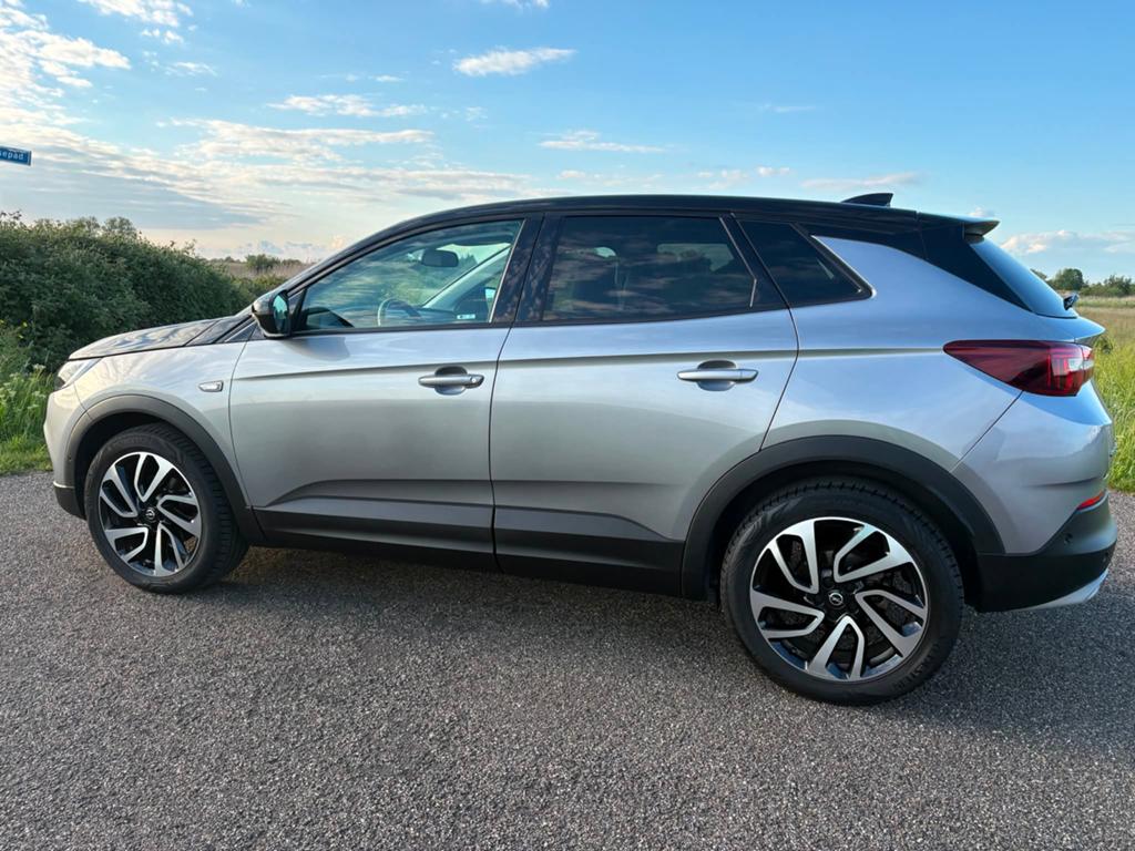 Opel Grandland X 1.2 Turbo 130pk S&S Aut 2018 Grijs, 680 kg, 1199 cc, 1200 kg, 3 cilinders