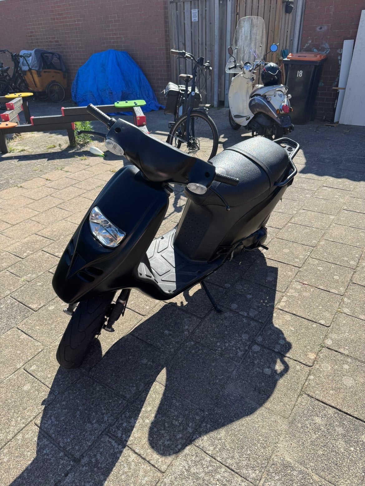 piaggio typhoon 70cc, Fietsen en Brommers, Scooters | Piaggio, Ophalen of Verzenden, Zo goed als nieuw, Tweetakt, Overige modellen