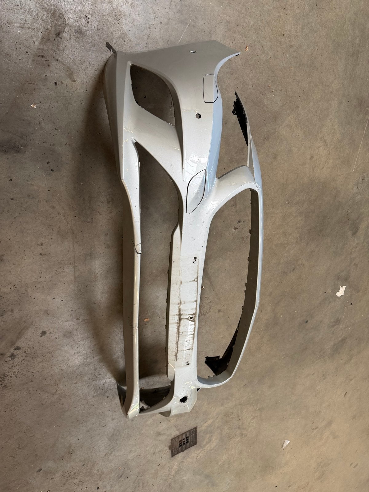 Gebruikte Bumper voor cla w117, Maserati, Gebruikt, Voor, Ophalen of Verzenden