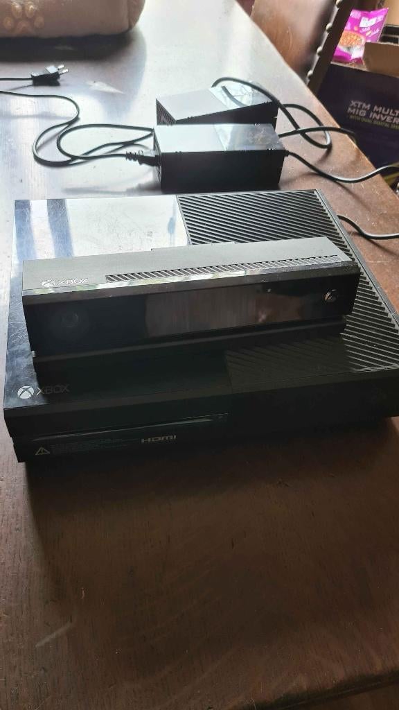 Xbox One met Kinect camera, Gebruikt, Overige genres, Ophalen of Verzenden, Eén computer