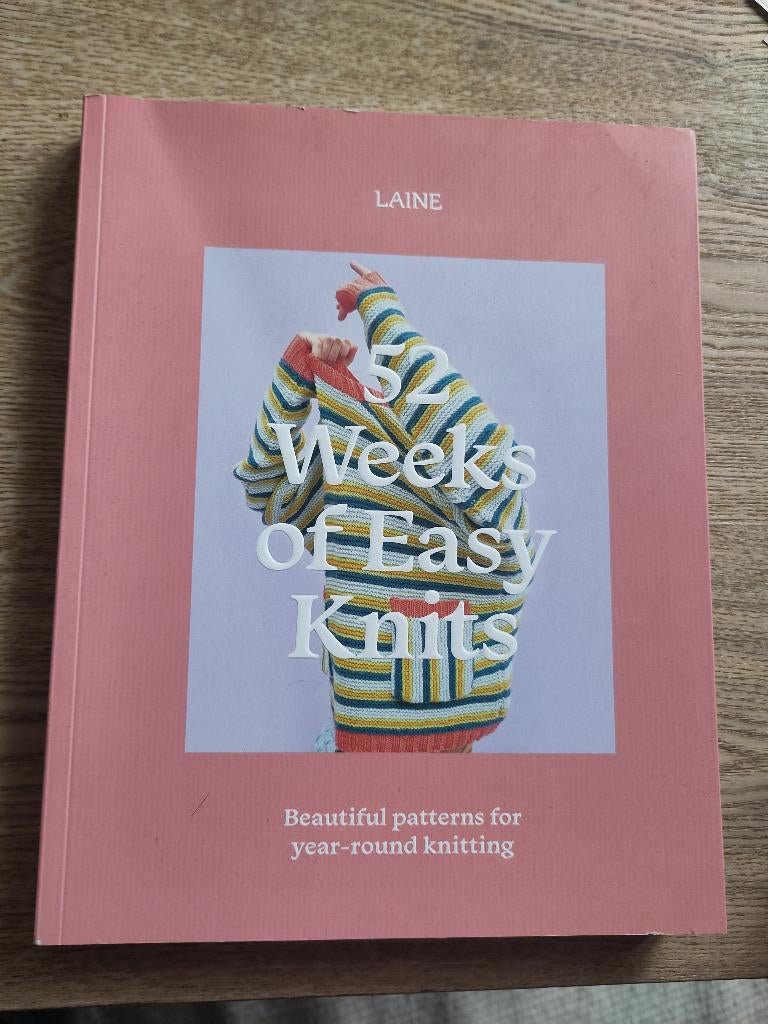 52 weeks of easy knits, Ophalen of Verzenden, Zo goed als nieuw, Breien, Patroon of Boek