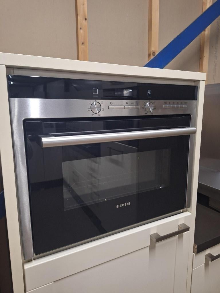 keuken Compleet met APP 120Keukens op voorraad Nr. 2929, Ophalen of Verzenden, Zo goed als nieuw, Hoekkeuken, Met kookeiland