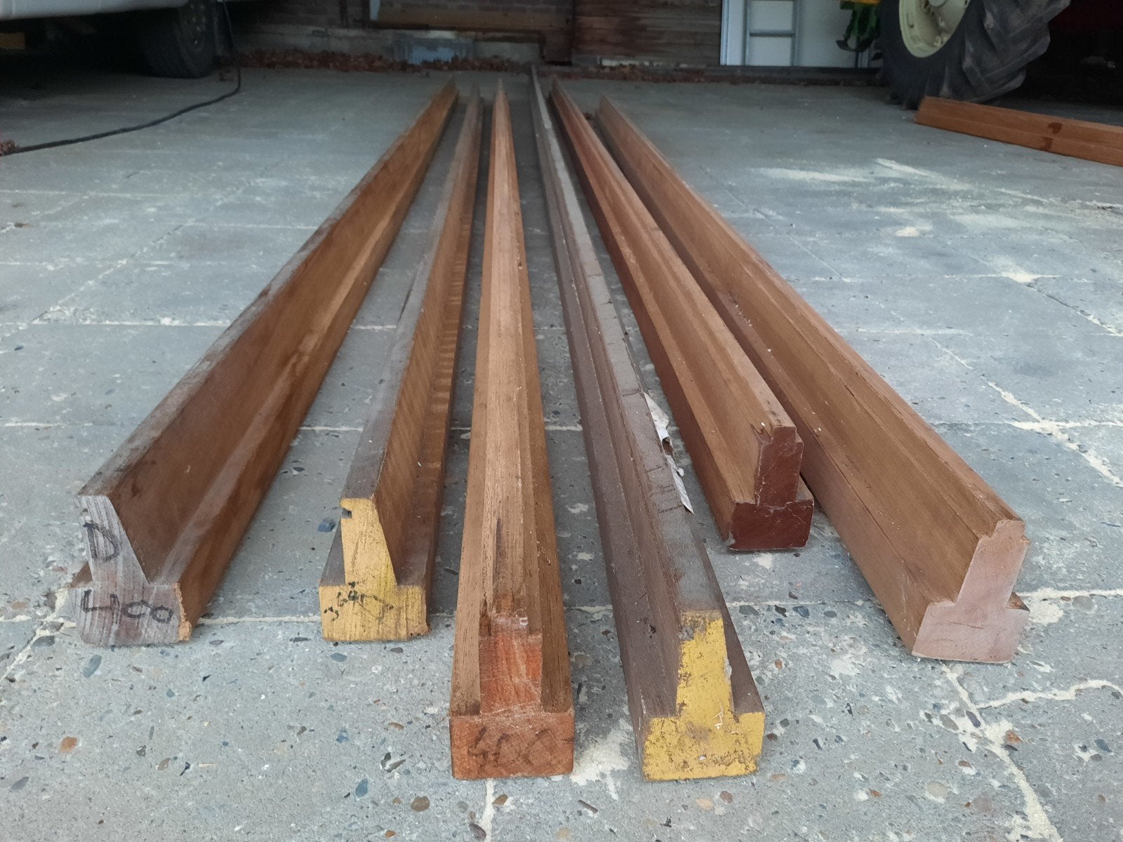Diverse partijen balken,glaslatten,hout enz, Ophalen, 50 mm of meer, 300 cm of meer, Balk