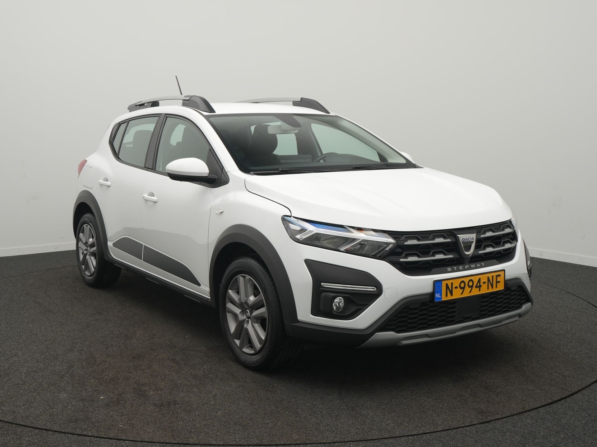 Dacia SANDERO Stepway TCe 90 Comfort - RIJKLAARPRIJS - Cruis, Voorwielaandrijving, 12 maanden, Wit, Origineel Nederlands